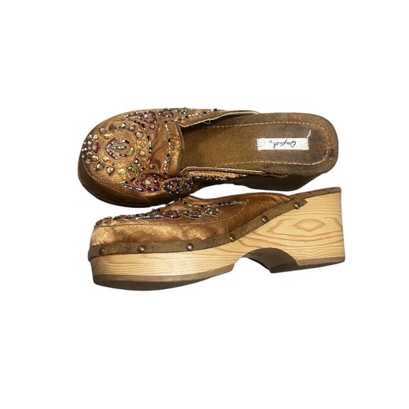 Qupid Shoes - Qupid Bronze Beaded Satin Platform Clogs Vintage Style Wedge Mules Brown Boho
